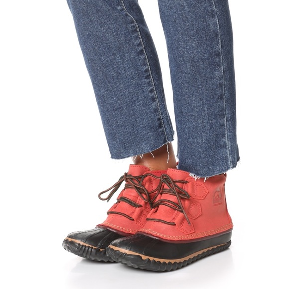 sorel black duck boots
